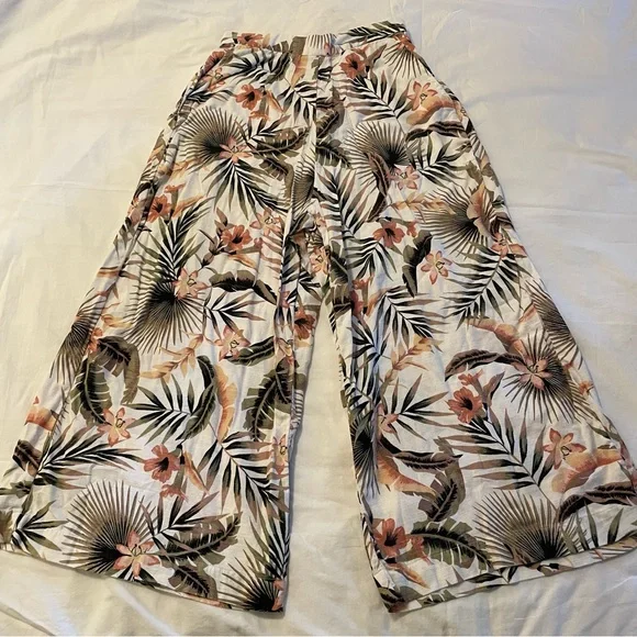 Billabong Tropical Wide Leg High Waist Pants - Picture 3 of 9